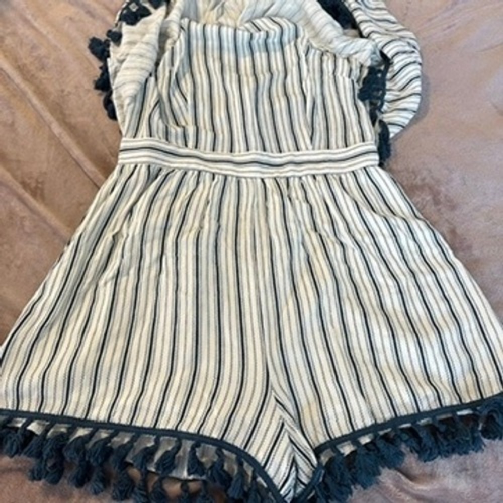 Main Strip Womens Blue White Striped Tassel Halter Romper Small NWT Resort Beach - Picture 3 of 6
